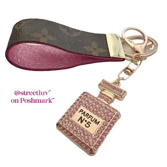 Designer Bag Keychain ~ Suede Lining and Charm or Pouf ~ Customized For You - Picture 1 of 6